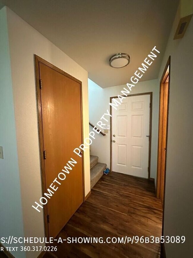 Building Photo - 1606 Sulky Dr SE