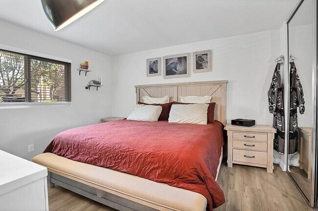 Building Photo - 5054 Los Morros Way