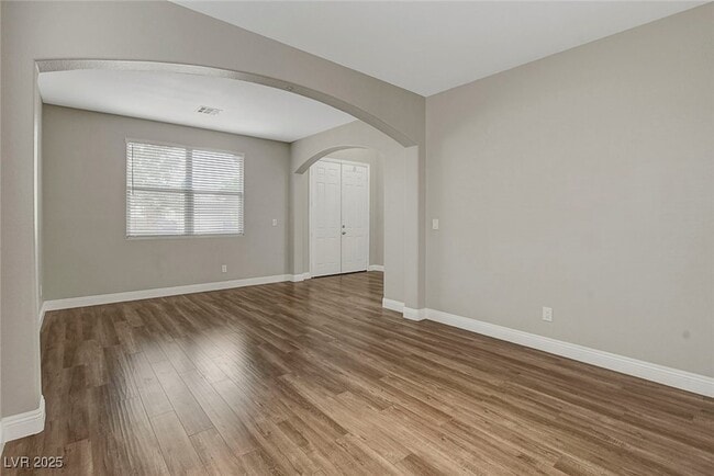 Building Photo - 9676 Grouse Grove Ave