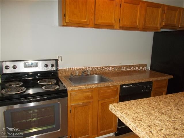 Building Photo - 1834 John Calvin Ave