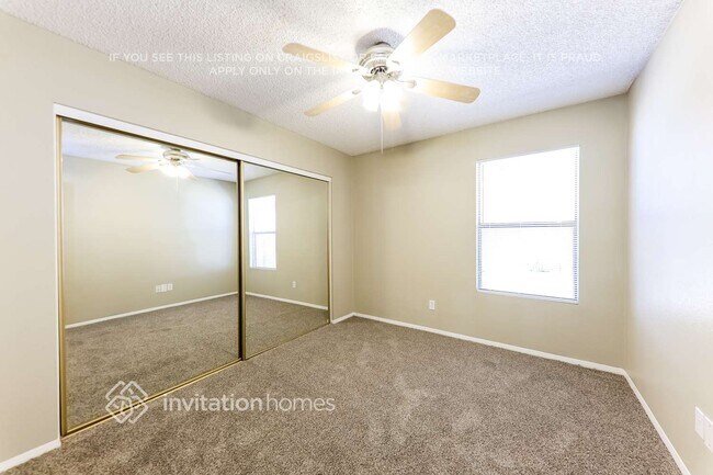 Building Photo - 11841 N 76th Ln