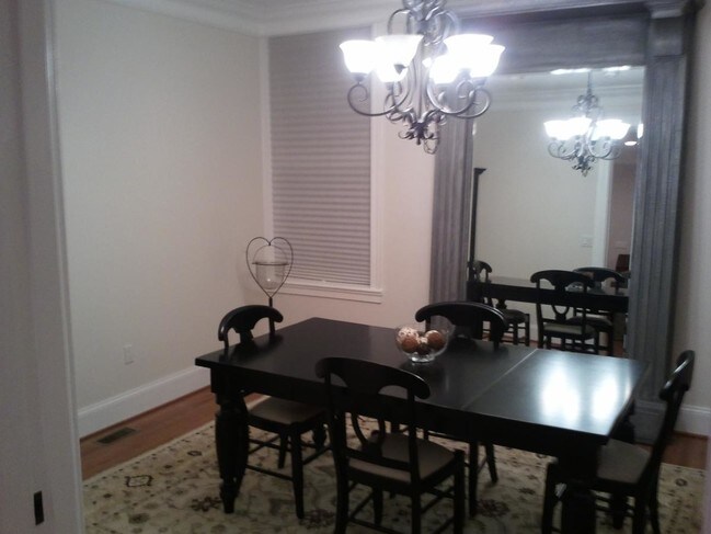 Building Photo - 2803 North Capitol St NE