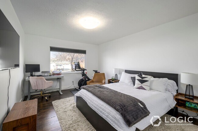 Building Photo - Stunning Home in Cottonwood Heights!!