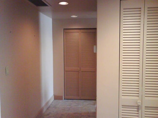 Building Photo - 14 John Eliot Square 4F