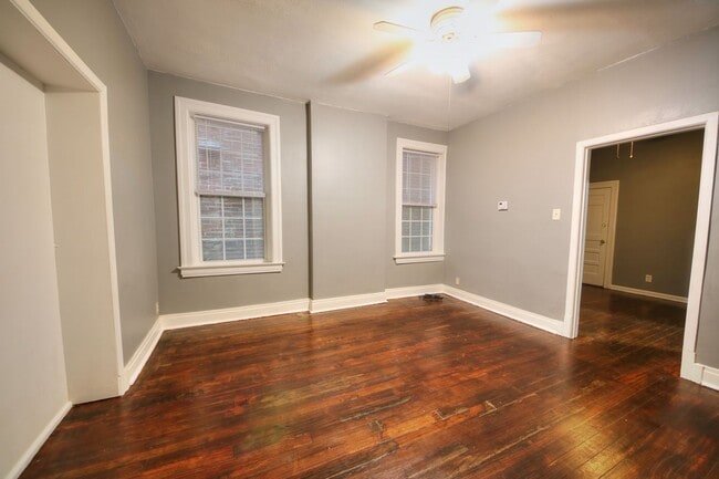 Building Photo - 4637 Virginia Ave