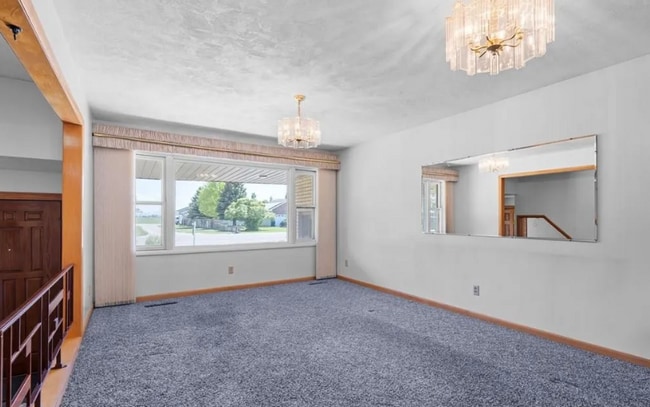 Building Photo - 788 E 1500 N