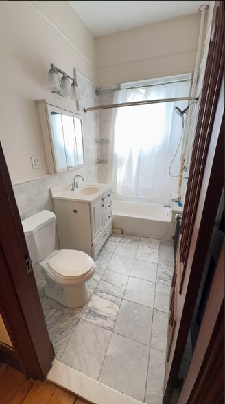 Building Photo - 11 Worthington St