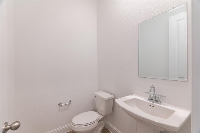 Building Photo - 11219 Tropical Forest Way
