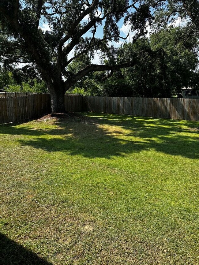 Building Photo - Beautiful 3/2 Family home in Beulah- Close to Navy Federal Credit Union Main Campus!