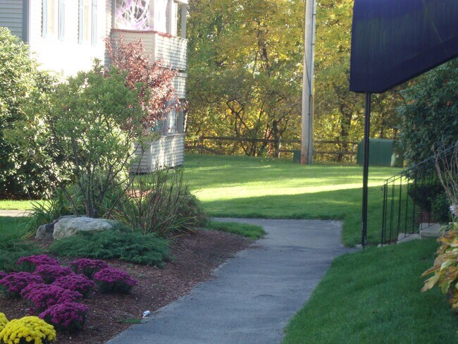 Building Photo - 171 Eastern Ave