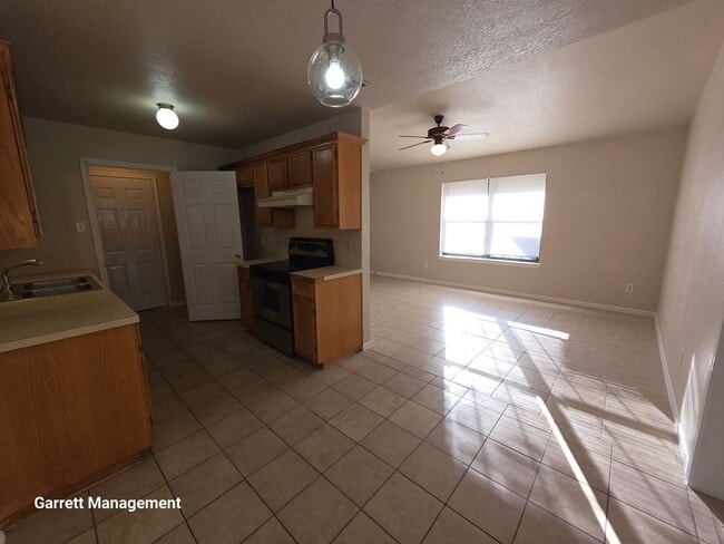 Building Photo - 1707 Taylor St