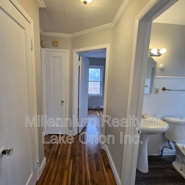 Building Photo - 353 South Blvd W