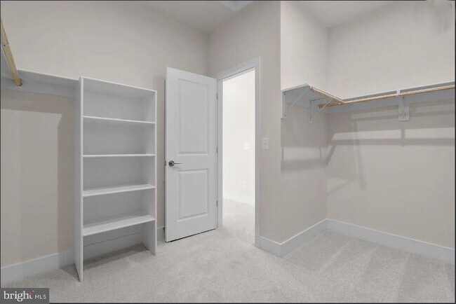 Building Photo - 112 Galaxy Pl