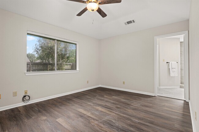 Building Photo - 714 Regency Ct