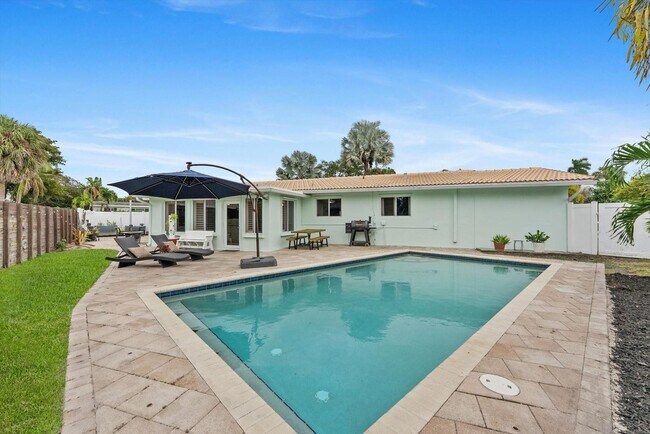 Building Photo - 1257 NW 5th St