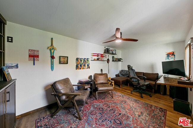 Building Photo - 2851 Seabreeze Dr