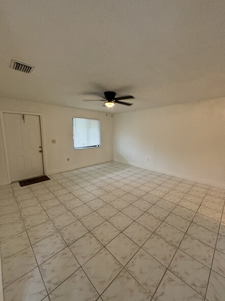 Livingroom - 156 W 14th St