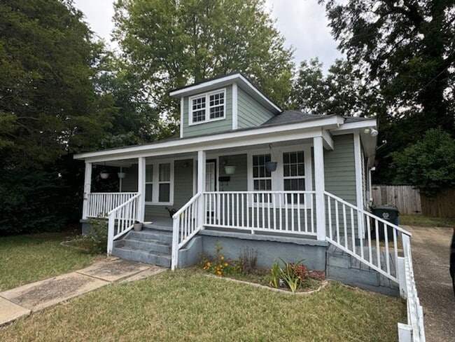 Primary Photo - Charming 1925 Craftsman Bungalow in Downtown Raleigh