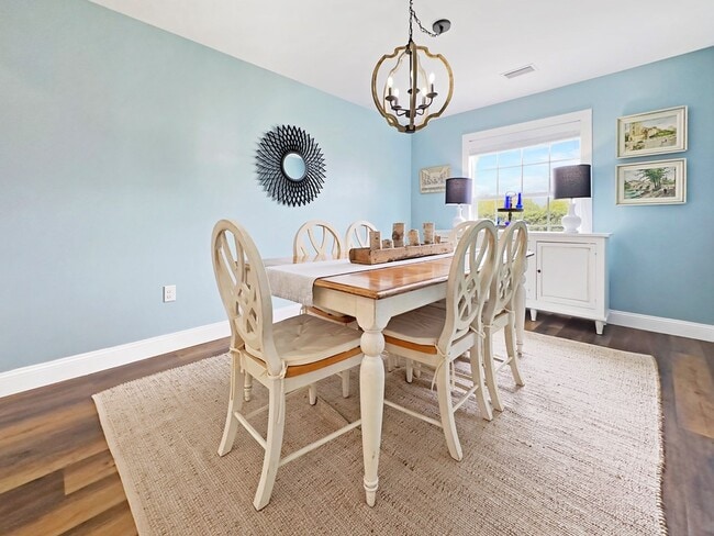 Building Photo - 103 Mimosa Ave