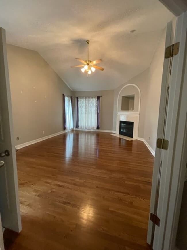 Building Photo - West Knoxville, Farragut 37934 - 4 bedroom, 3.5 bath, 2 Story Brick Home -Contact Debra Johnson (...