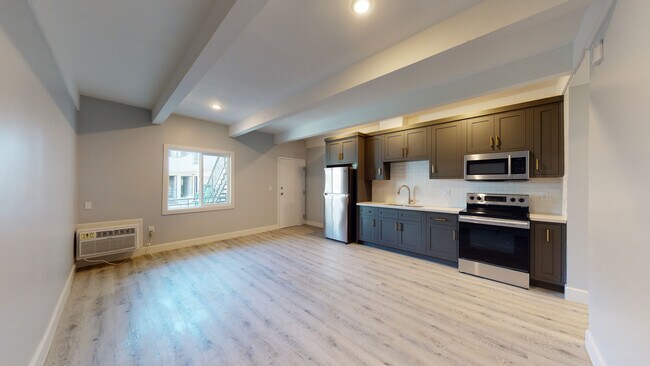 Building Photo - 730 S Serrano Ave