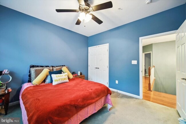Building Photo - 944 Hall Station Dr