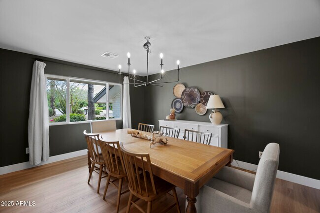 Building Photo - 10848 N 66th St