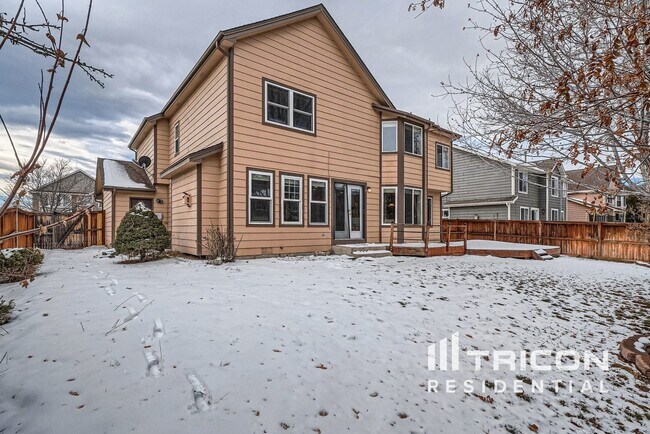 Building Photo - 5140 S Meadow Lark Dr