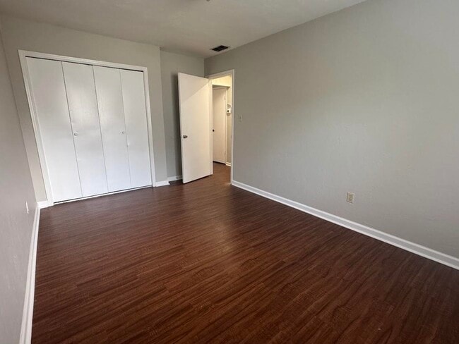 Building Photo - 1445 Willow Bend Way