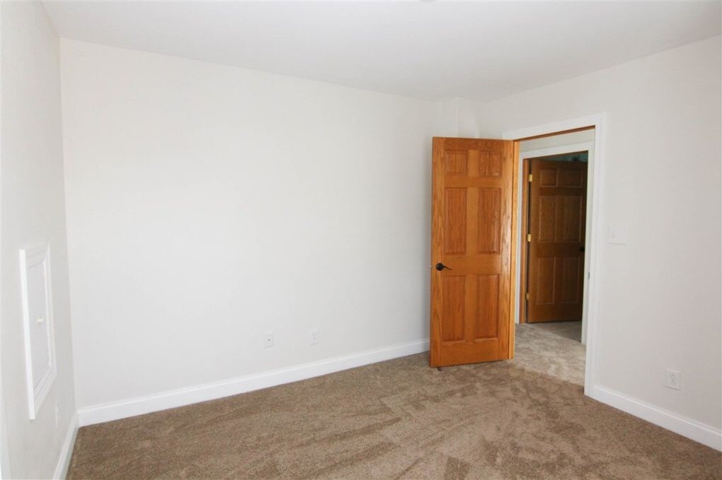 Building Photo - 307 W Welsh St