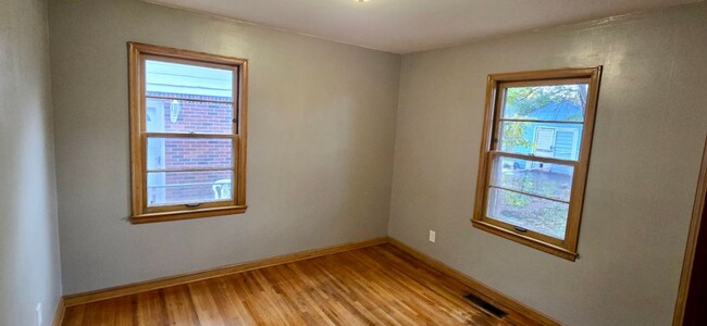 Building Photo - 3 bedroom brick Home in East Wichita