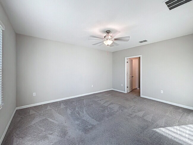 Building Photo - 7517 Samuel Ivy Dr