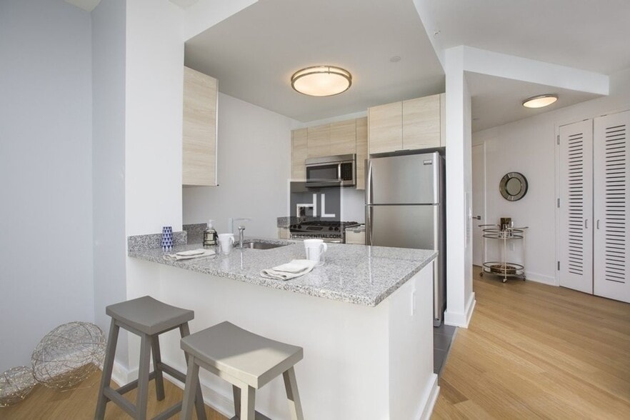 Building Photo - HUNTER STREET