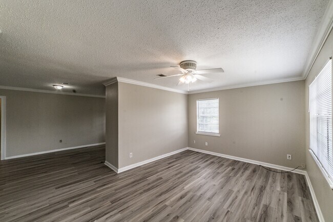 Building Photo - 5204 Grizzard Rd NW