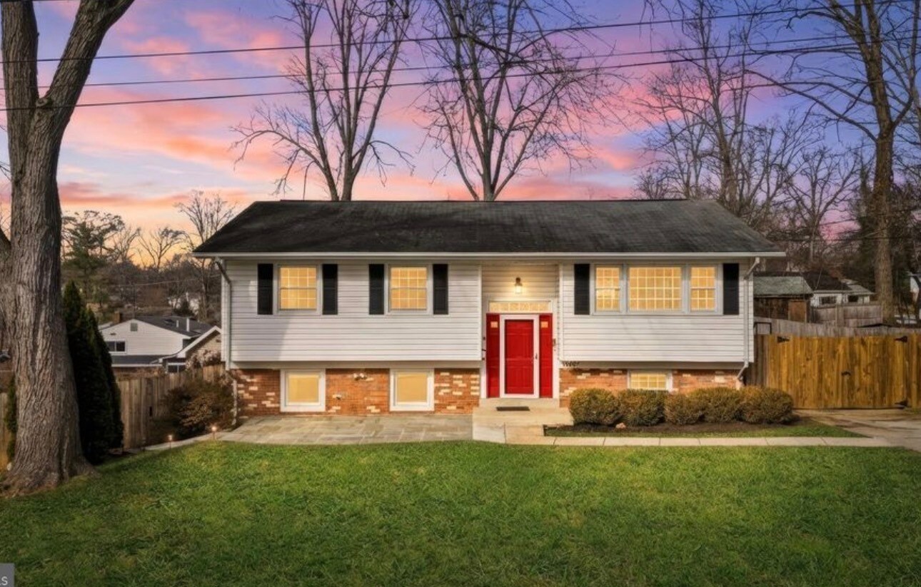 Building Photo - 14407 Oakvale St