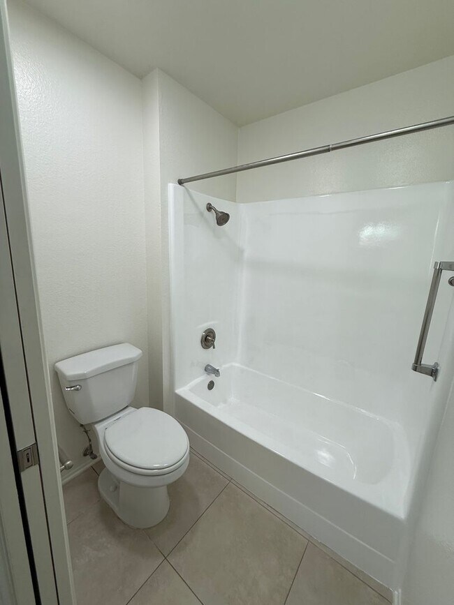 Building Photo - The Popular Freestanding El Dorado in Leisure Village