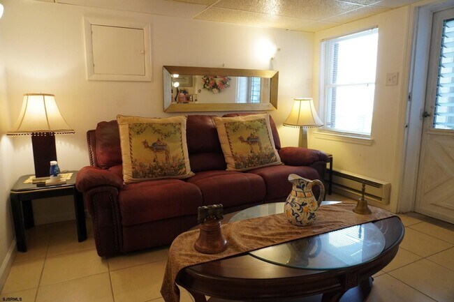 Building Photo - 4703 Ventnor Ave