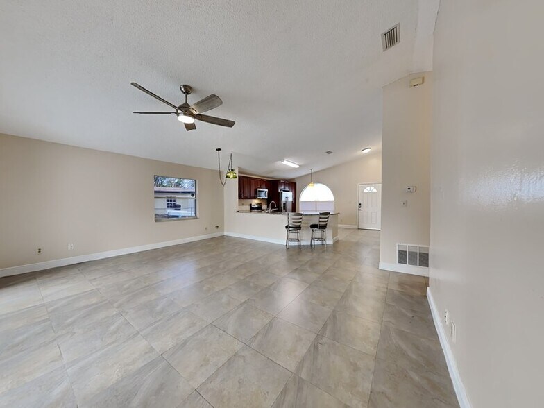 Building Photo - 276 Frances Ave