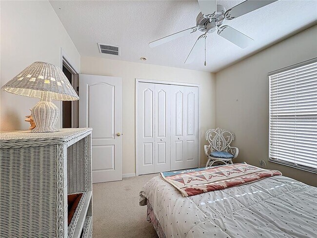 Building Photo - 526 Henley Cir