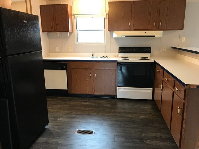 Building Photo - 3 Bedroom 2 Bath Home on 2 Acres For Rent!