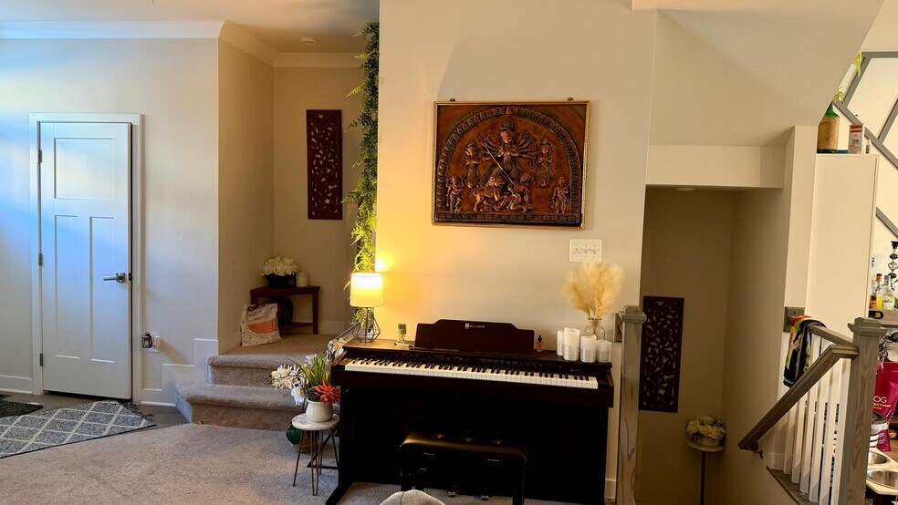 Building Photo - 6032 Goshawk St