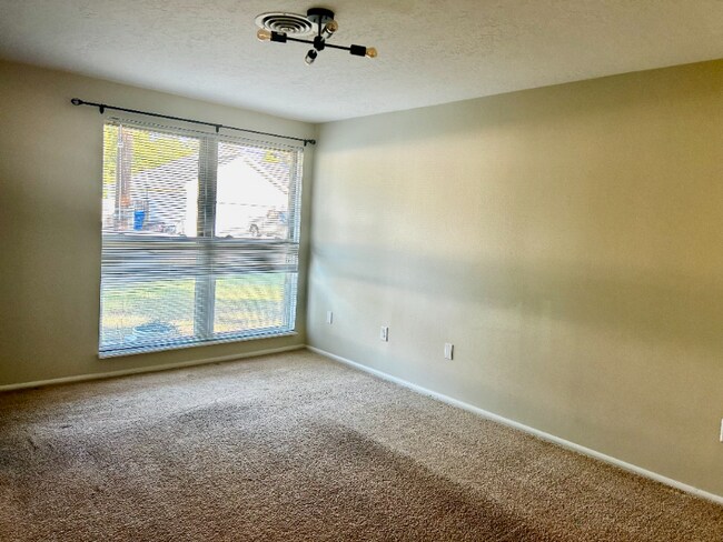 Building Photo - 1115 N Texas St