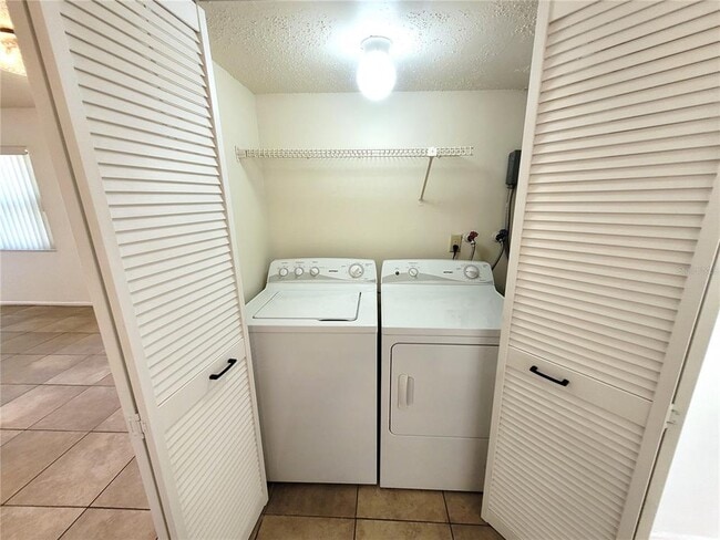 Building Photo - 4012 Audubon Dr