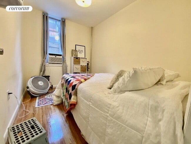 Building Photo - 448 W 55th St