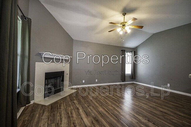 Building Photo - 8510 Trumpet Cir