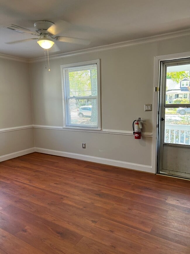 Building Photo - 2 Bedroom Apartment on Blossom Street