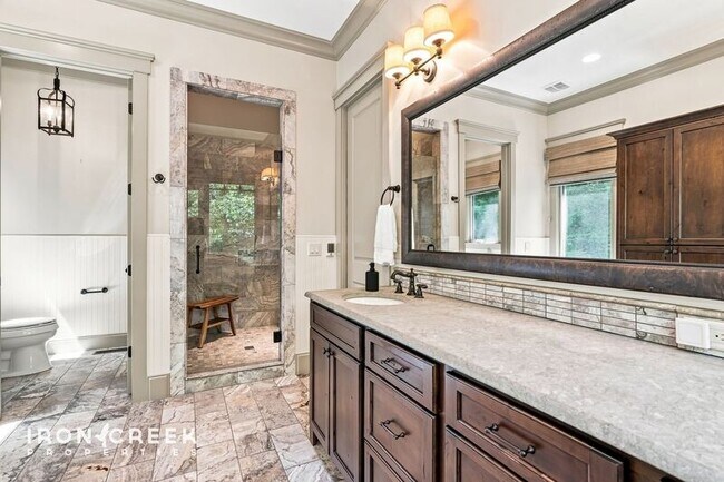 Building Photo - 2 Cherokee Orchard Ct