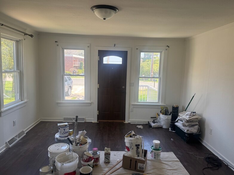 Building Photo - 6214 Winnequah Rd