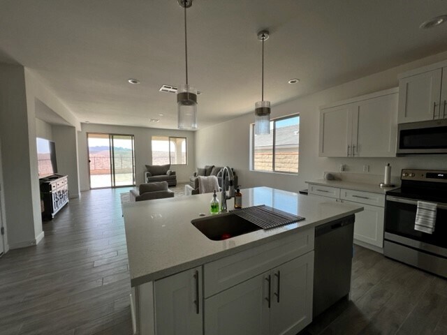 Building Photo - 3244 Secret Pass Canyon Dr