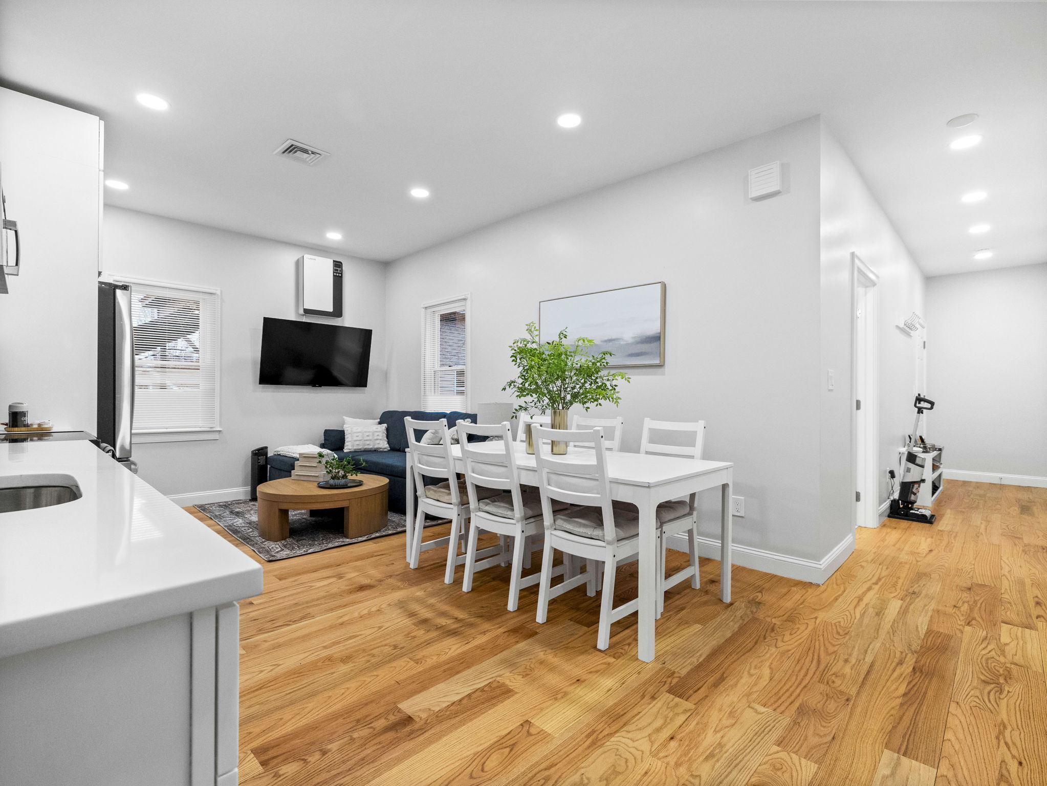 Building Photo - 1 Central Sq